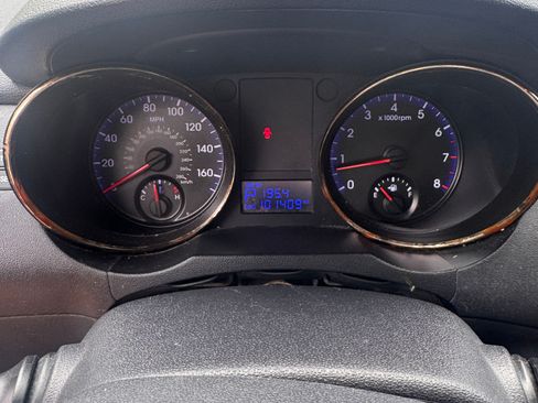 Used 2012 Hyundai Genesis 3.8 RWD image 16