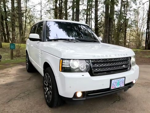 Used 2012 Land Rover Range Rover HSE LUX image 11