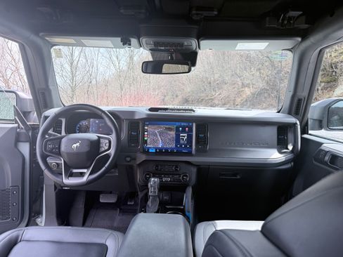 Used 2024 Ford Bronco Black Diamond w/ Sasquatch Package image 16