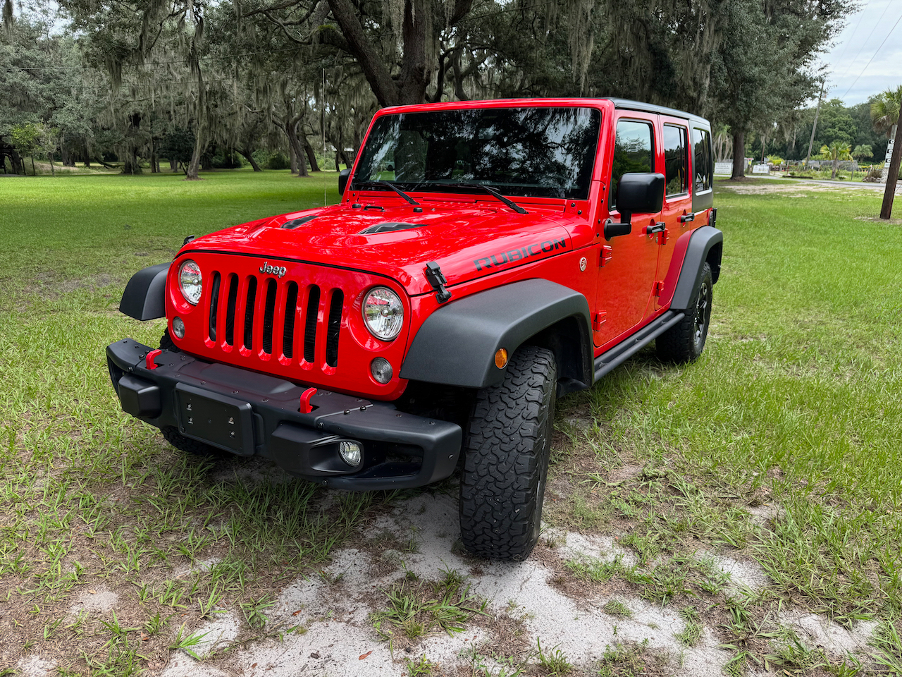 Used 2016 Jeep Wrangler Unlimited Rubicon AWD/4WD image 2