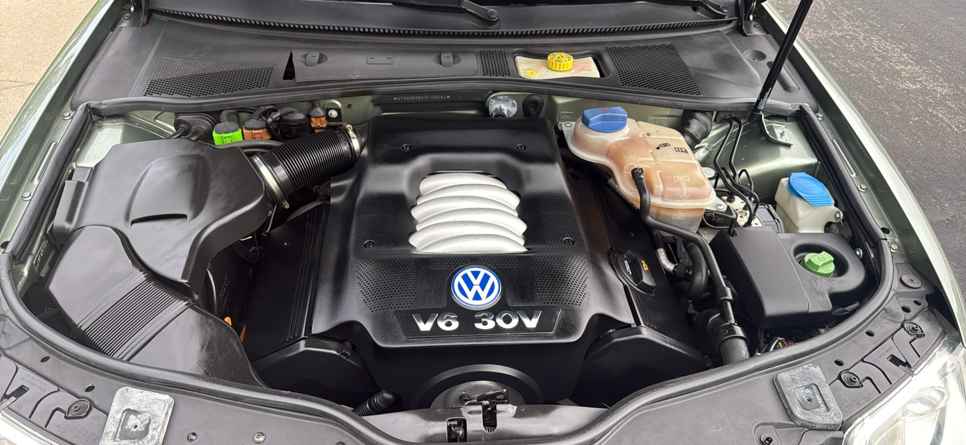 Used 2003 Volkswagen Passat GLX FWD image 11