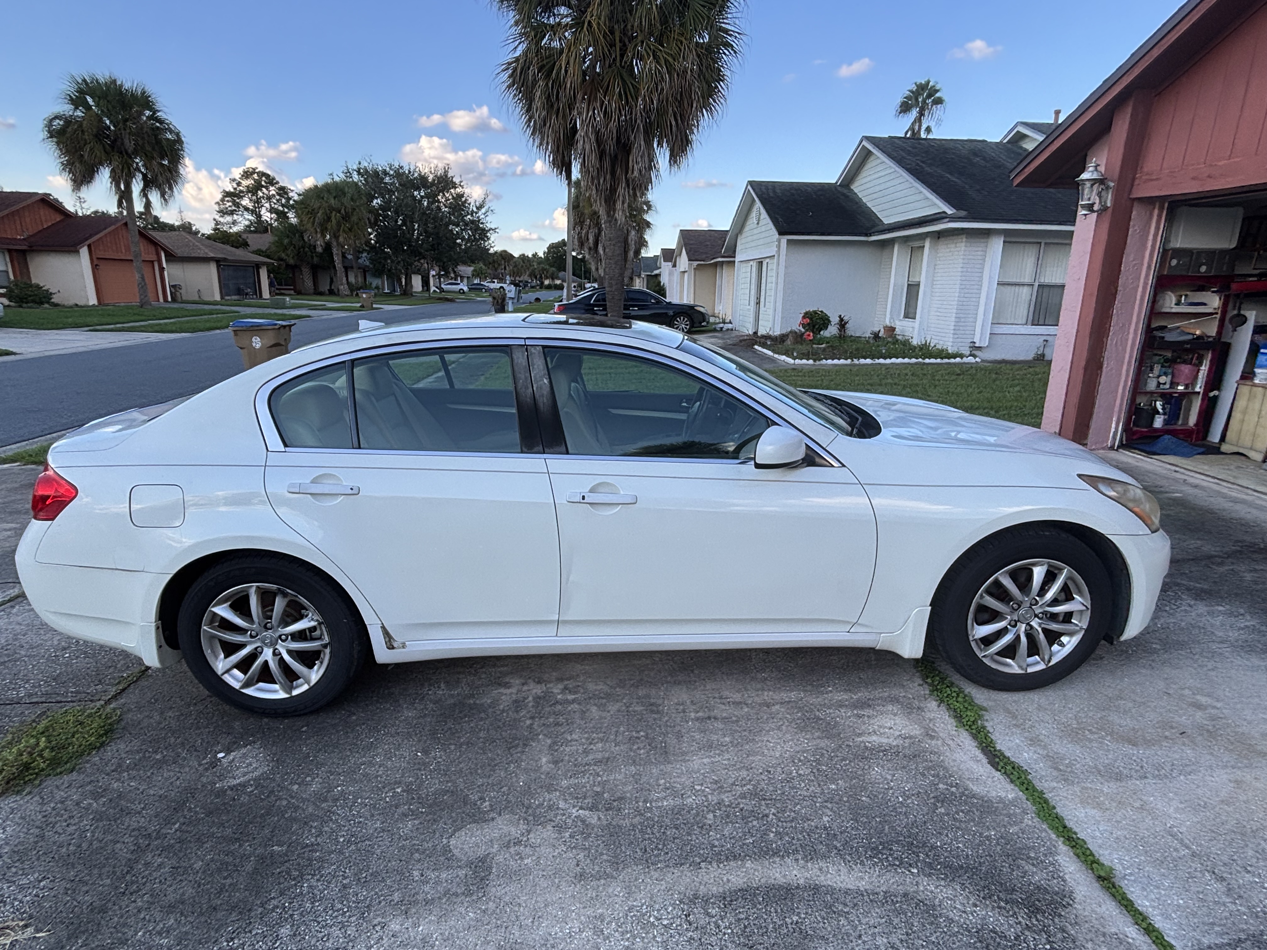 Used 2008 INFINITI G35 x Sedan w/ Premium Pkg AWD/4WD image 4