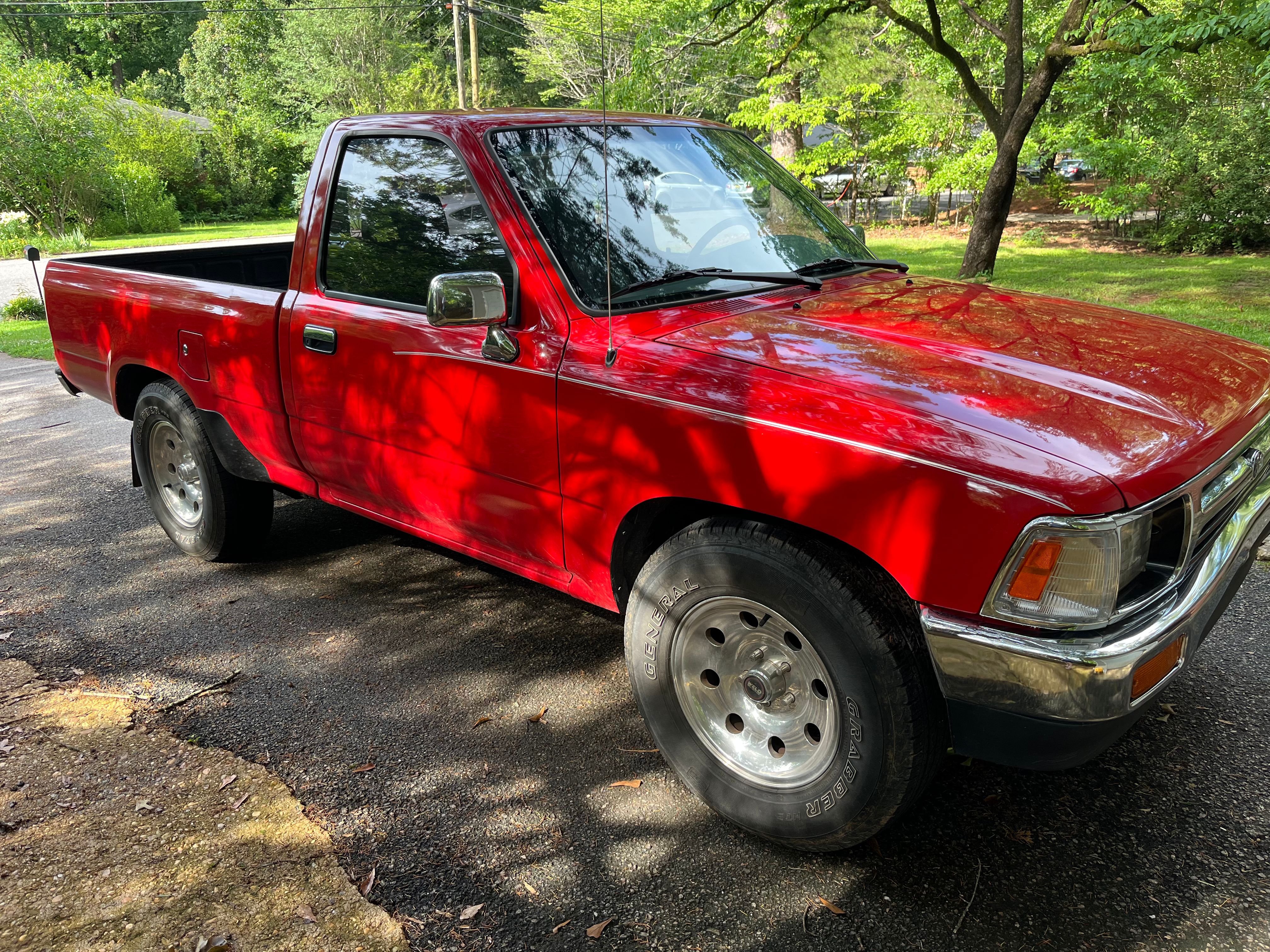 Used 1994 Toyota Pickup 2WD Regular Cab image 4