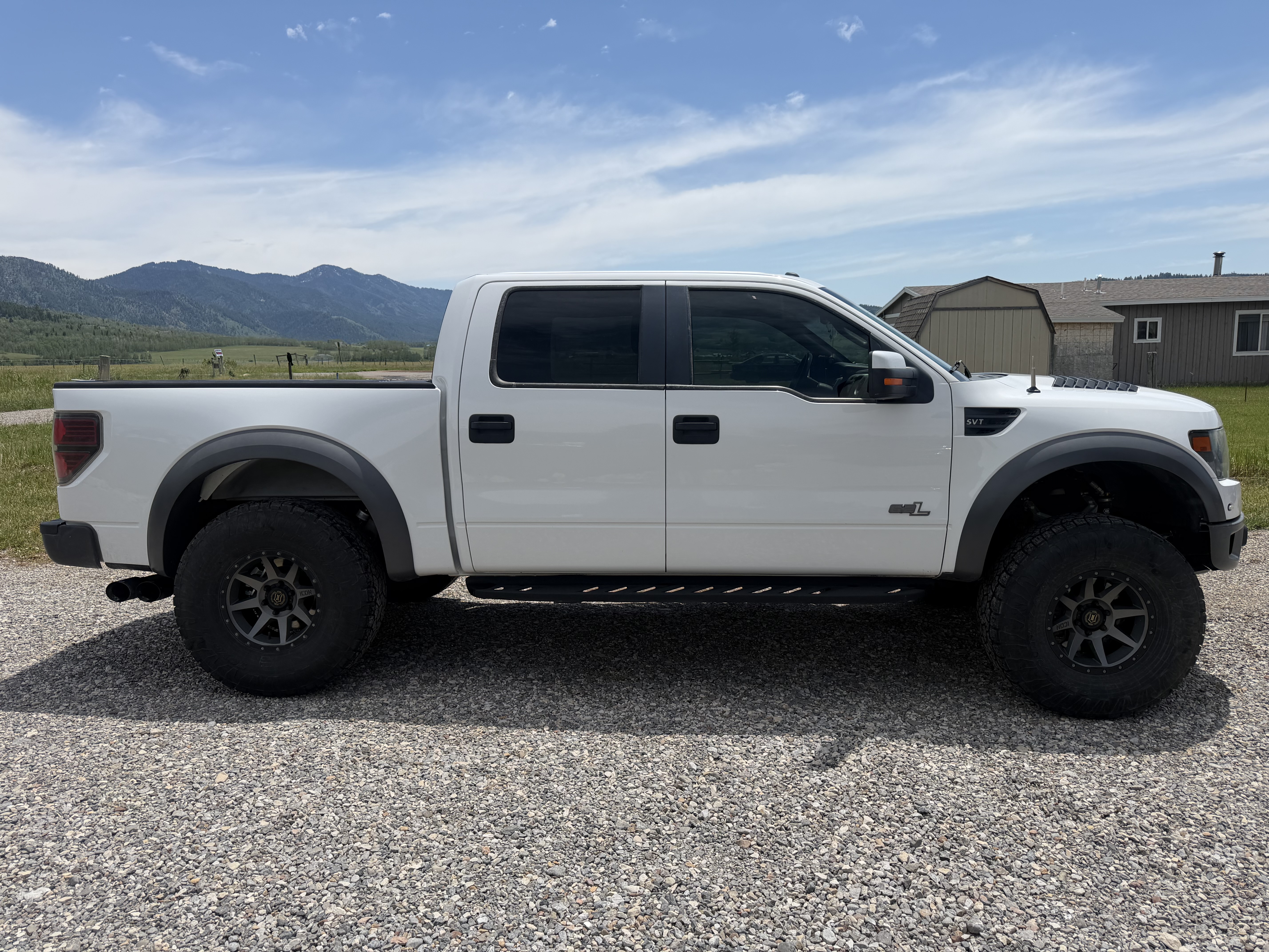 Used 2014 Ford F150 Raptor w/ Equipment Group 801A Luxury AWD/4WD image 1