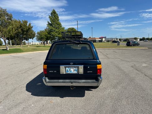 Used 1993 Toyota 4Runner SR5 RWD image 5