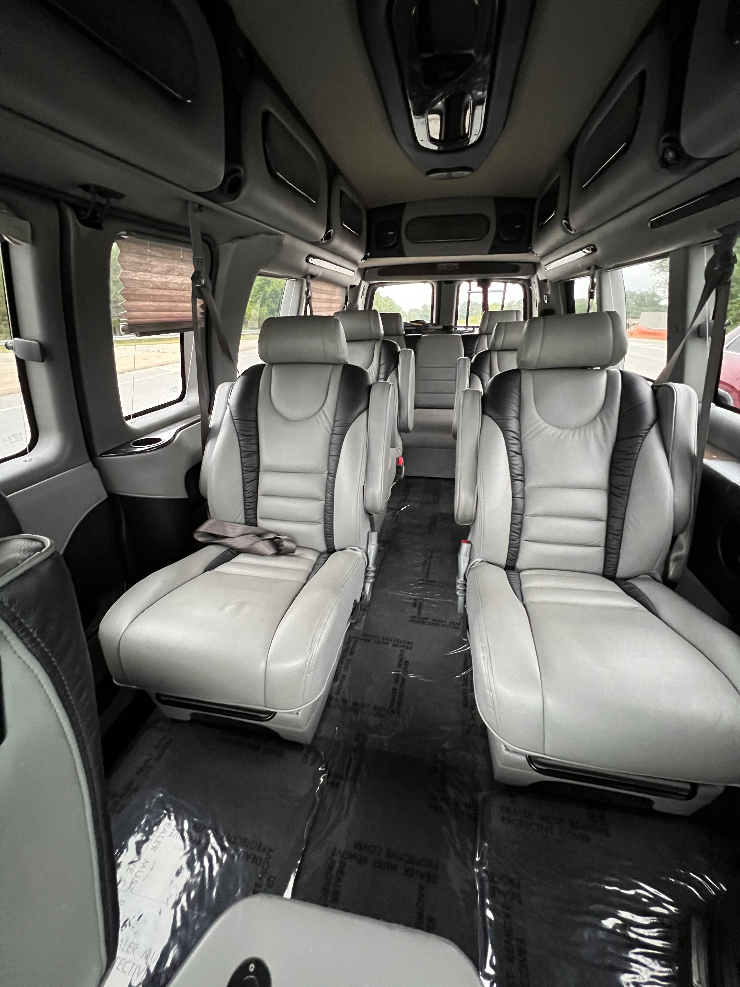 Used 2015 GMC Savana 2500 Extended RWD image 12