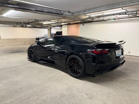 Used 2024 Chevrolet Corvette Stingray Coupe w/ Z51 Performance Package image 13