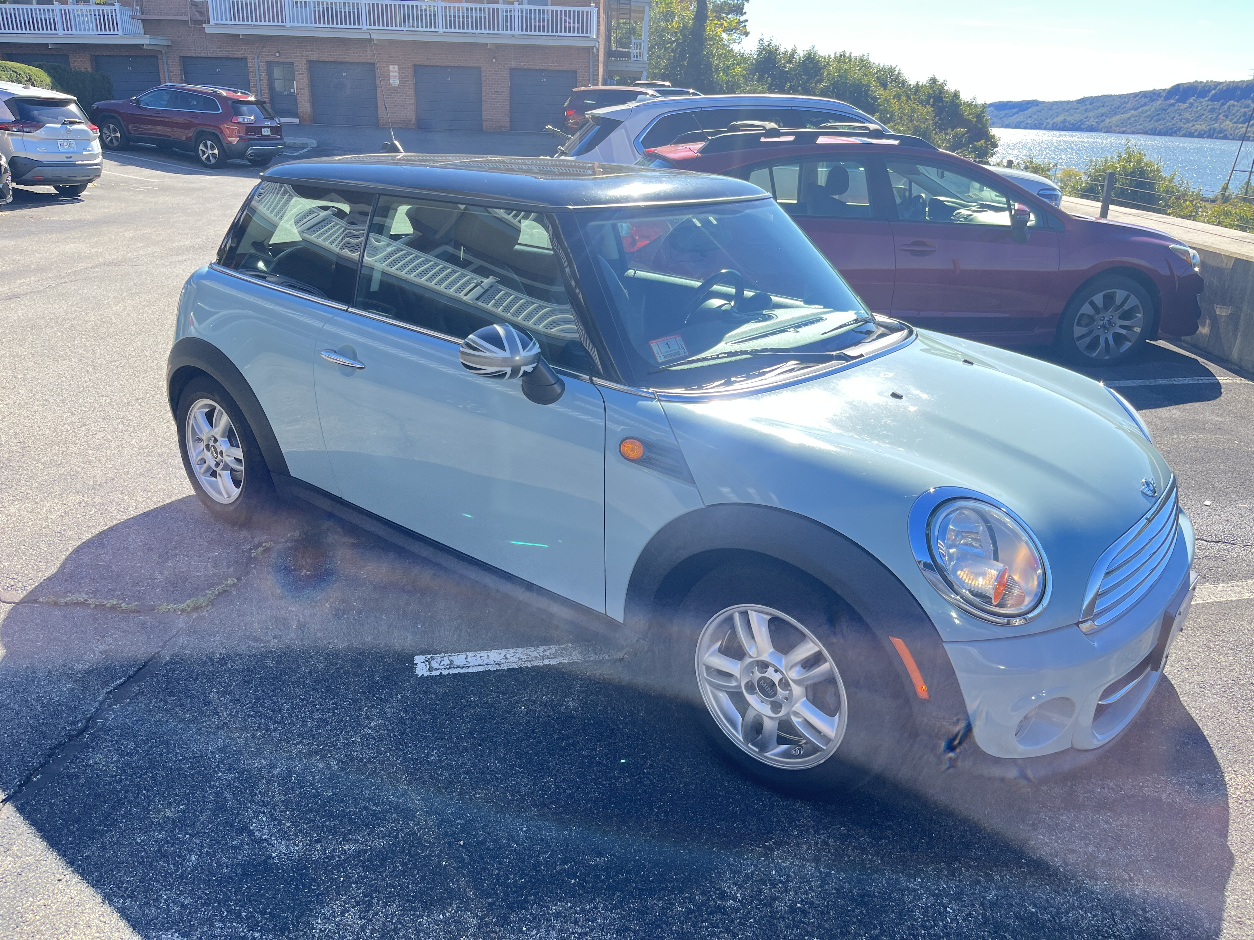 Used 2012 MINI Cooper Hardtop FWD image 2