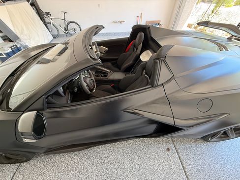 Used 2023 Chevrolet Corvette Z06 w/ Z07 Performance Package RWD image 13