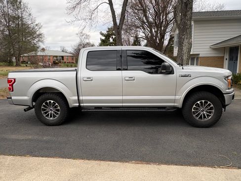 Used 2019 Ford F150 XLT w/ Equipment Group 302A Luxury image 4