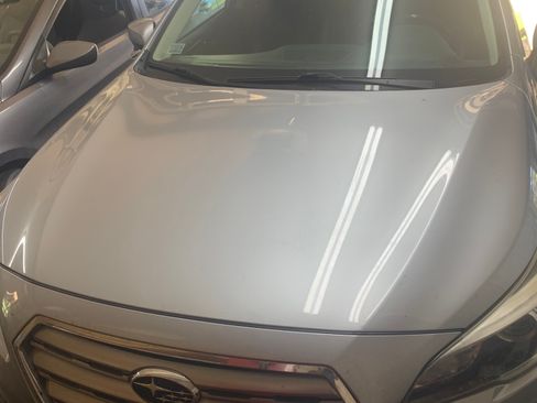 Used 2017 Subaru Outback 2.5i Limited AWD/4WD image 4