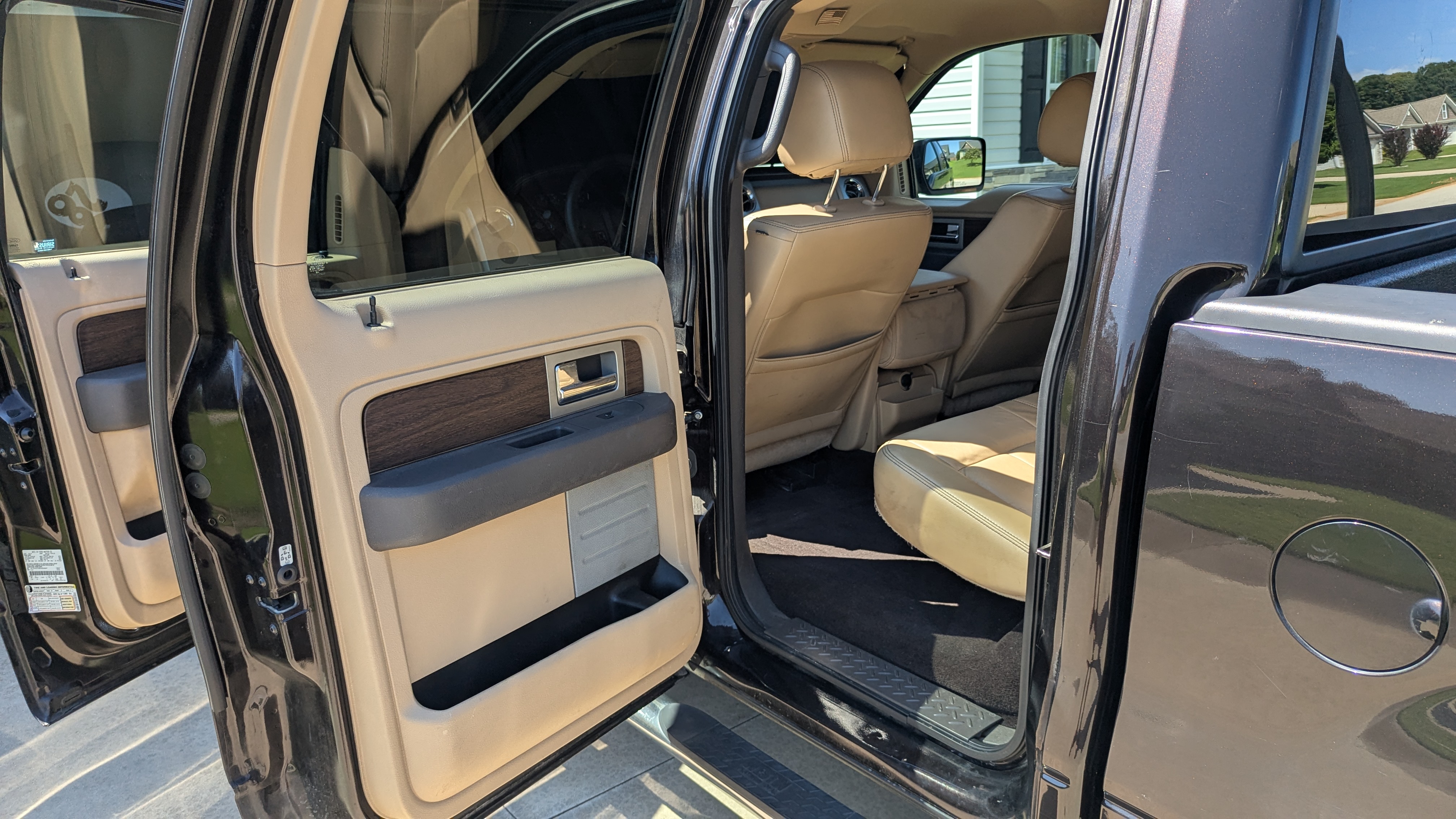 Used 2014 Ford F150 Lariat AWD/4WD image 10