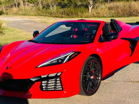 Used 2024 Chevrolet Corvette Z06 image 20