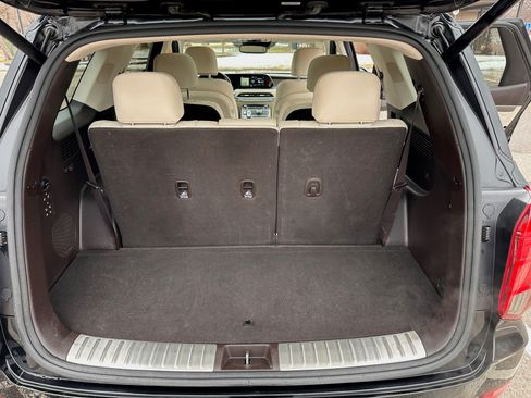 Used 2020 Hyundai Palisade Limited image 18