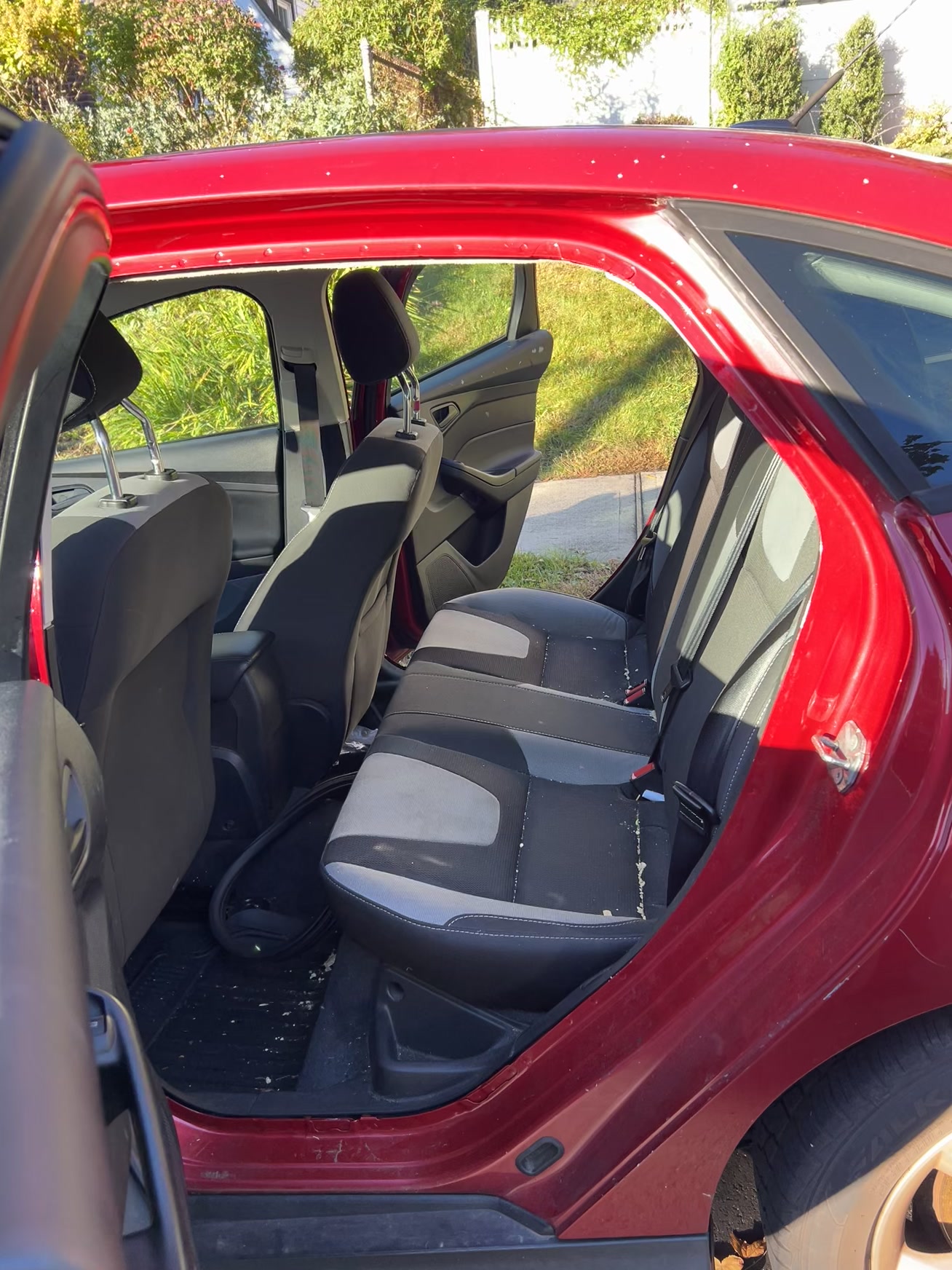 Used 2012 Ford Focus SE w/ SE Sport Pkg FWD image 14