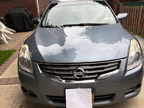Used 2010 Nissan Altima 2.5 S FWD image 7
