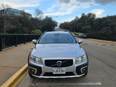 Used 2014 Volvo XC70 3.2 image 11