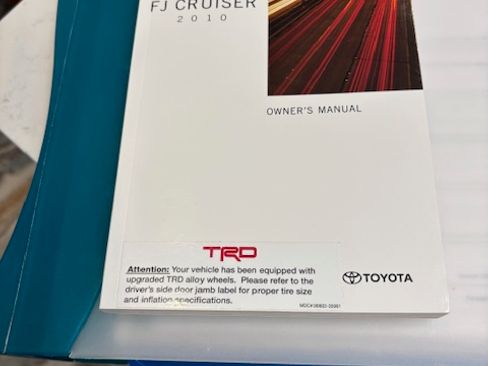 Used 2010 Toyota FJ Cruiser 2WD image 31