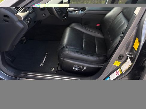 Used 2013 Lexus LS 460 w/ Comfort Pkg RWD image 10