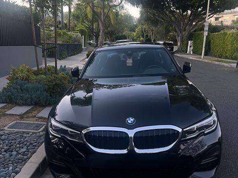 Used 2019 BMW 330i Sedan w/ M Sport Package RWD image 12