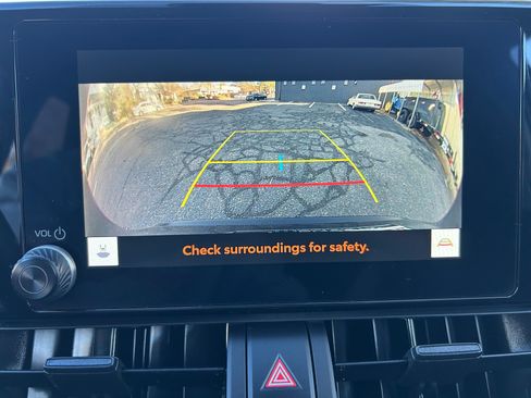 Used 2023 Toyota RAV4 XLE w/ Convenience Package image 14