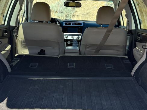 Used 2015 Subaru Outback 2.5i Limited AWD/4WD image 19