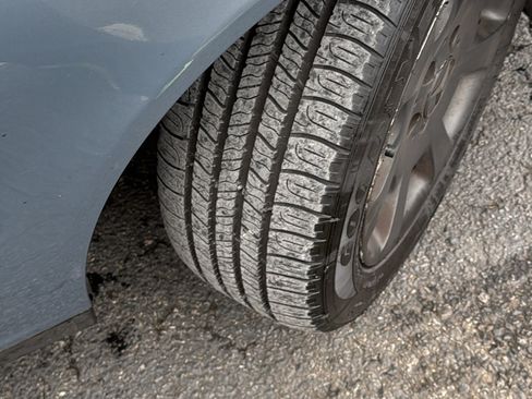 Used 2005 Mercedes-Benz C 320 4MATIC Sedan image 12