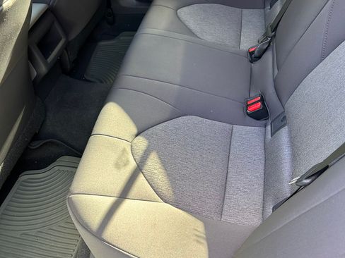 Used 2018 Toyota Camry LE FWD image 18