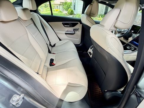 Used 2025 Mercedes-Benz C 300 4MATIC Sedan image 14