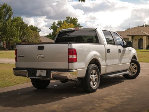 Used 2007 Ford F150 XLT image 6