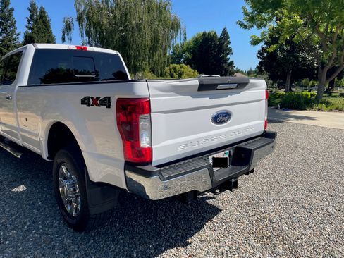 Used 2017 Ford F350 Lariat w/ Chrome Package AWD/4WD image 8