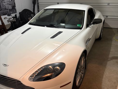 Used 2008 Aston Martin V8 Vantage Coupe image 2