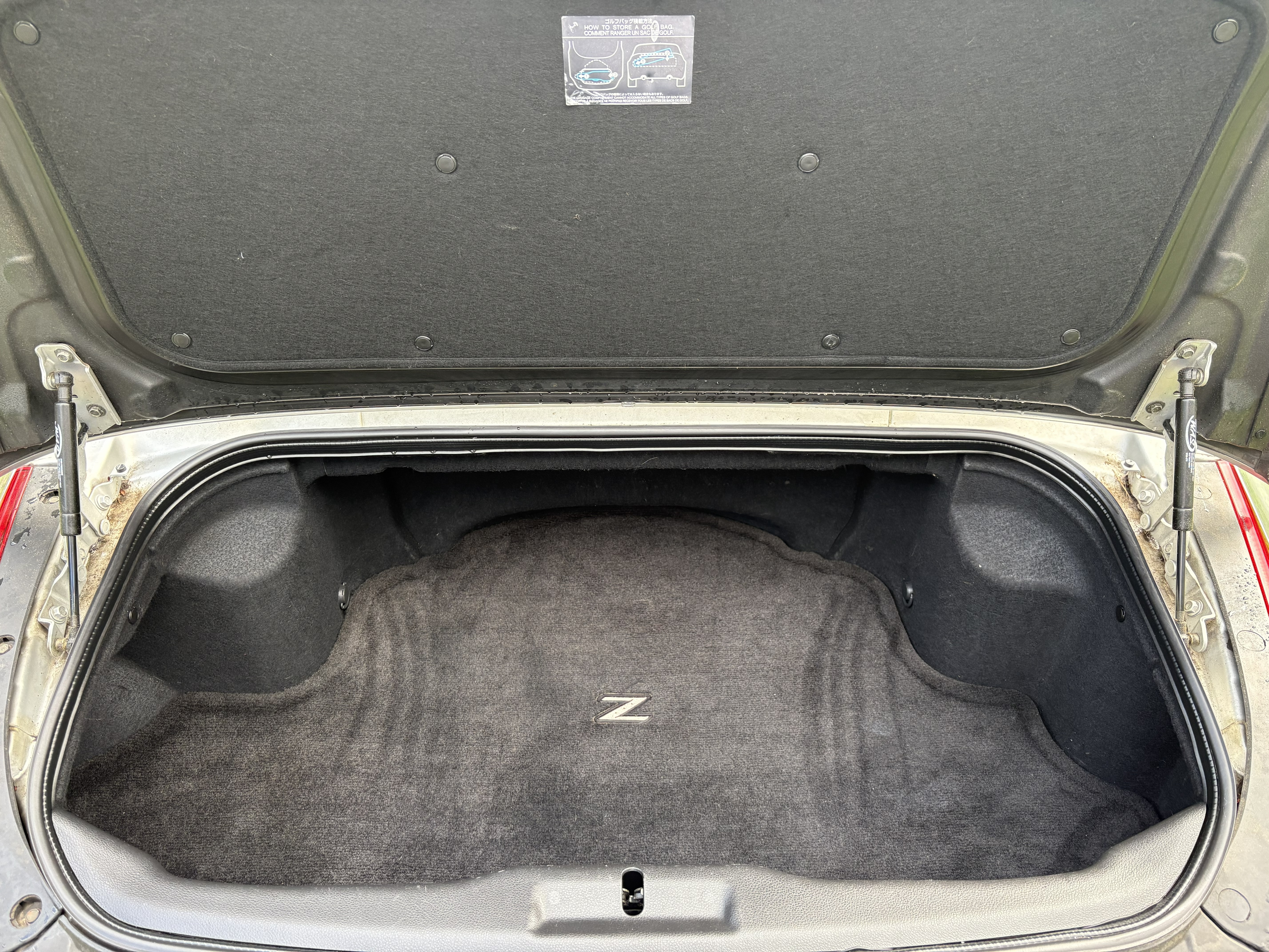 Used 2004 Nissan 350Z Touring RWD image 17