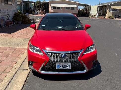 Used 2017 Lexus CT 200h w/ Navigation System Package FWD image 8