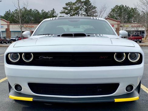 Used 2016 Dodge Challenger R/T Scat Pack RWD image 27
