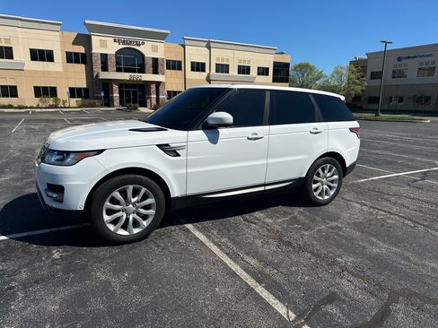 Used 2014 Land Rover Range Rover Sport HSE image 1