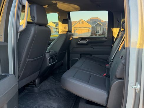 Used 2025 Chevrolet Silverado 3500 LTZ w/ LTZ Plus Package image 18