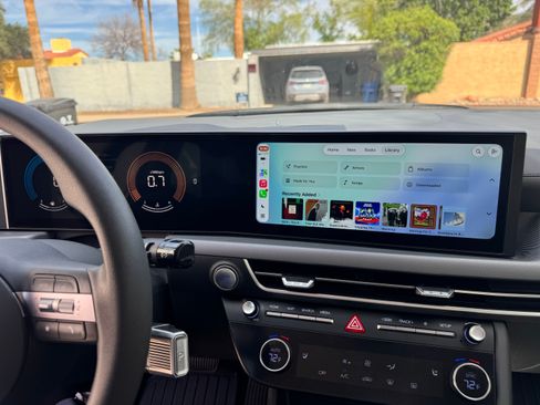 Used 2025 Hyundai Sonata SEL image 2