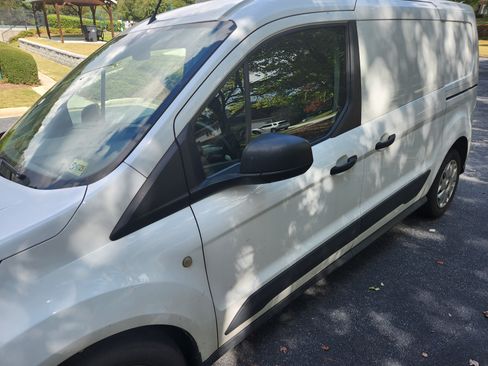 Used 2015 Ford Transit Connect XLT image 9