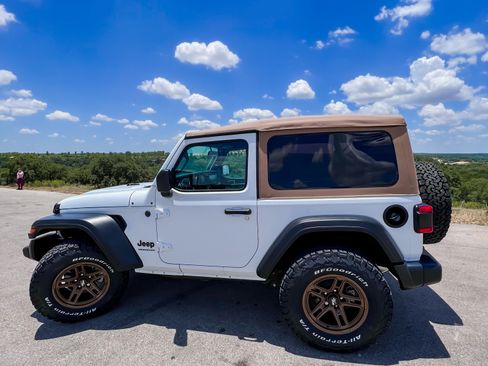 Used 2022 Jeep Wrangler Sport image 1