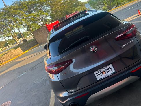 Used 2019 Alfa Romeo Stelvio Ti image 5