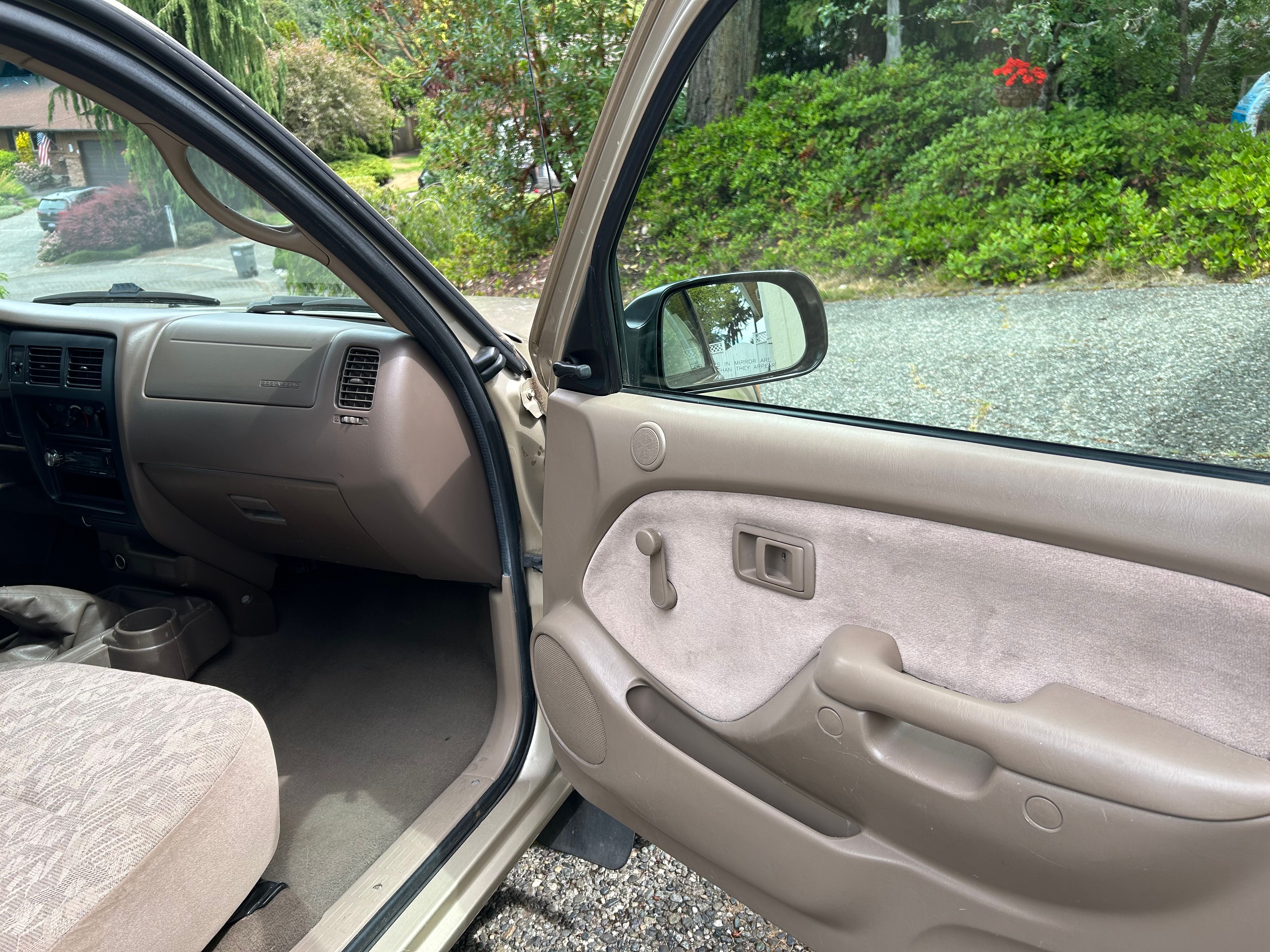 Used 2004 Toyota Tacoma 2WD Regular Cab image 12