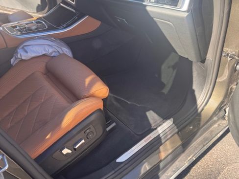 Used 2025 BMW X5 xDrive40i w/ Premium Package image 14