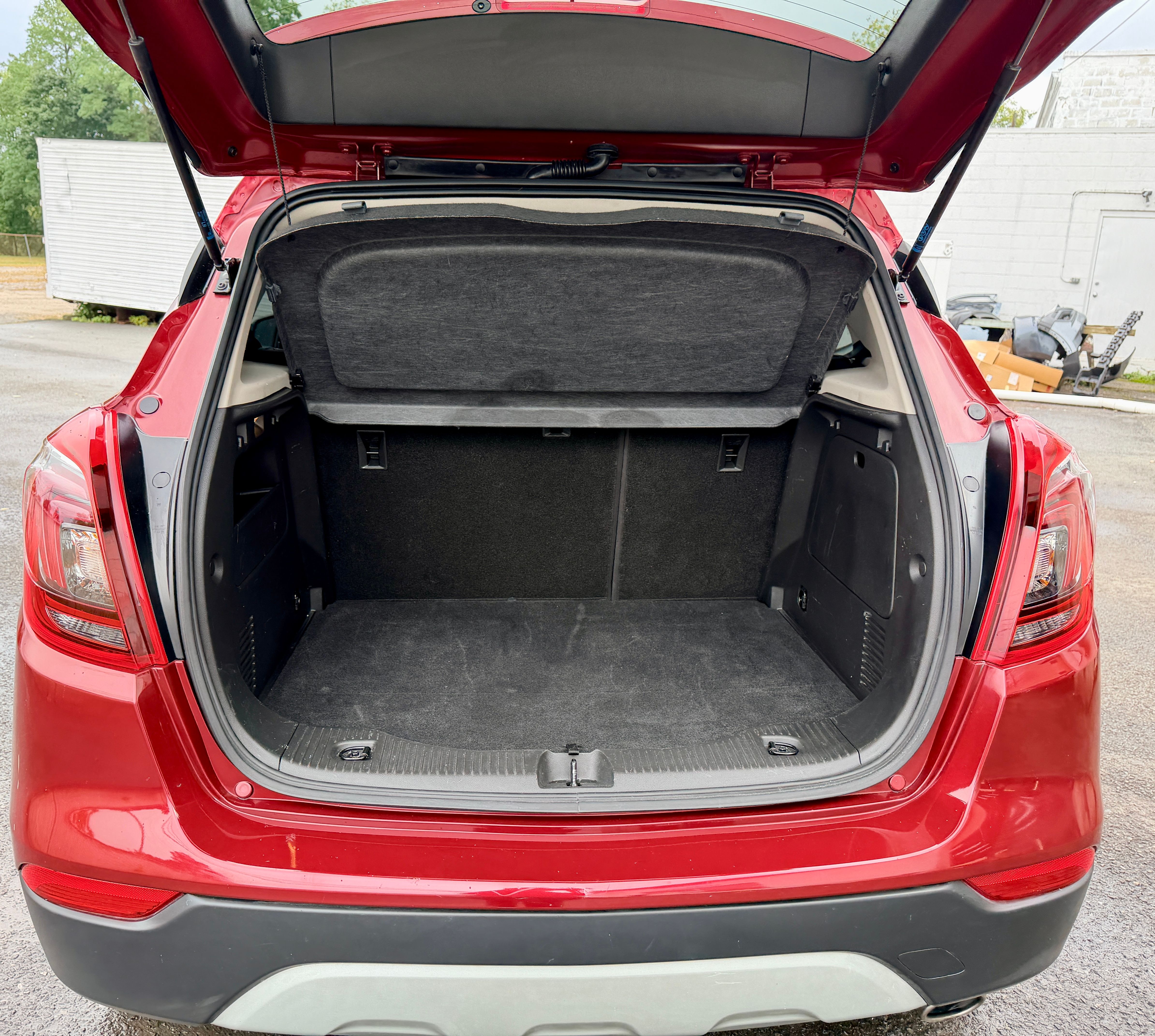 Used 2022 Buick Encore Preferred AWD/4WD image 11
