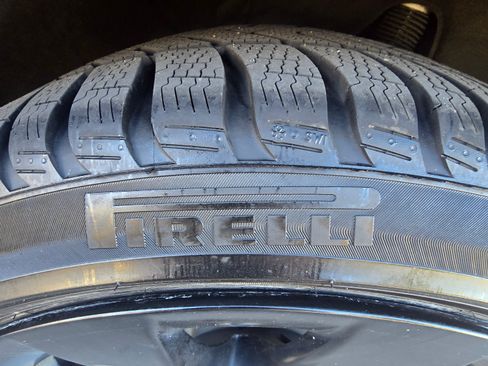 Used 2021 Tesla Model Y Long Range image 14