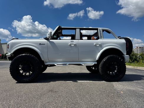 Used 2022 Ford Bronco Outer Banks AWD/4WD image 14