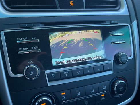 Used 2017 Nissan Altima 2.5 SR FWD image 23