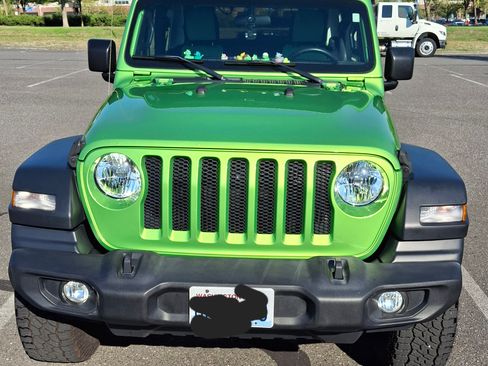 Used 2018 Jeep Wrangler Sport image 10