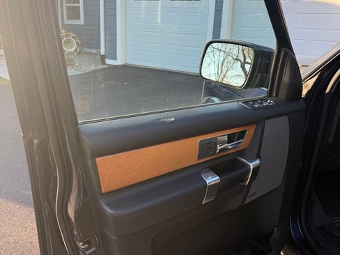 Used 2013 Land Rover LR4 HSE image 5