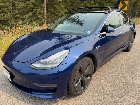 Used 2019 Tesla Model 3 Long Range AWD/4WD image 2